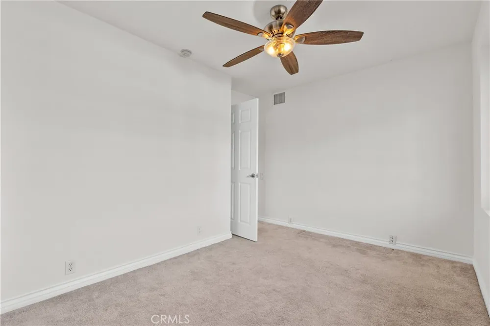 6758 Julie West Hills, CA 91307