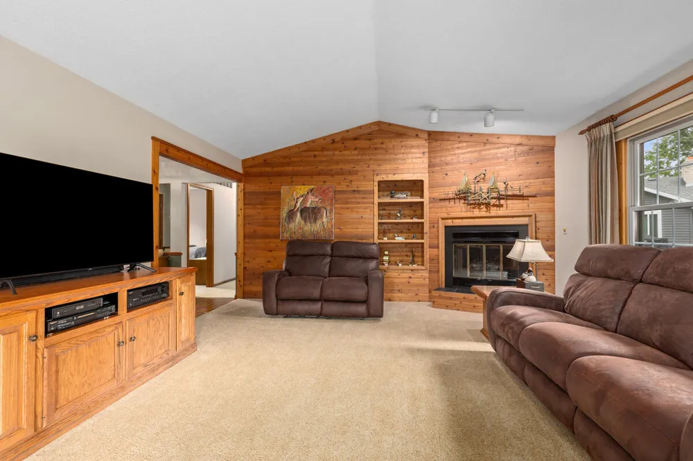 6866 Vista Grande Drive NE Rockford, MI 49341