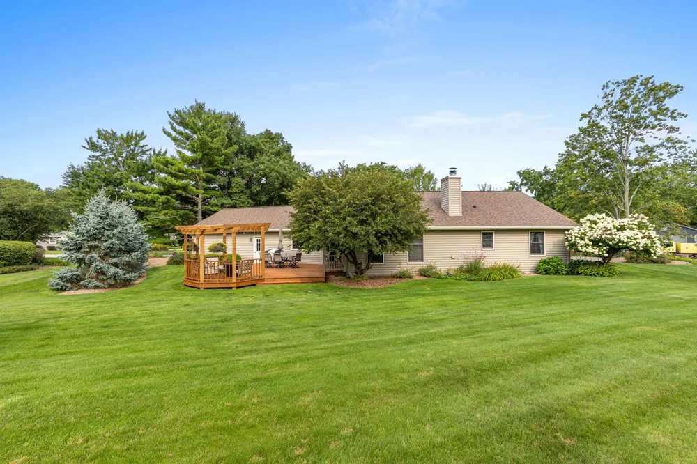 6866 Vista Grande Drive NE Rockford, MI 49341