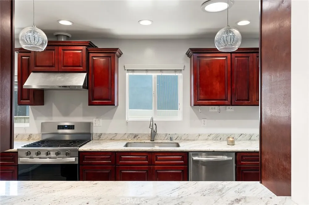 13042 Aetna Street Valley Glen, CA 91401