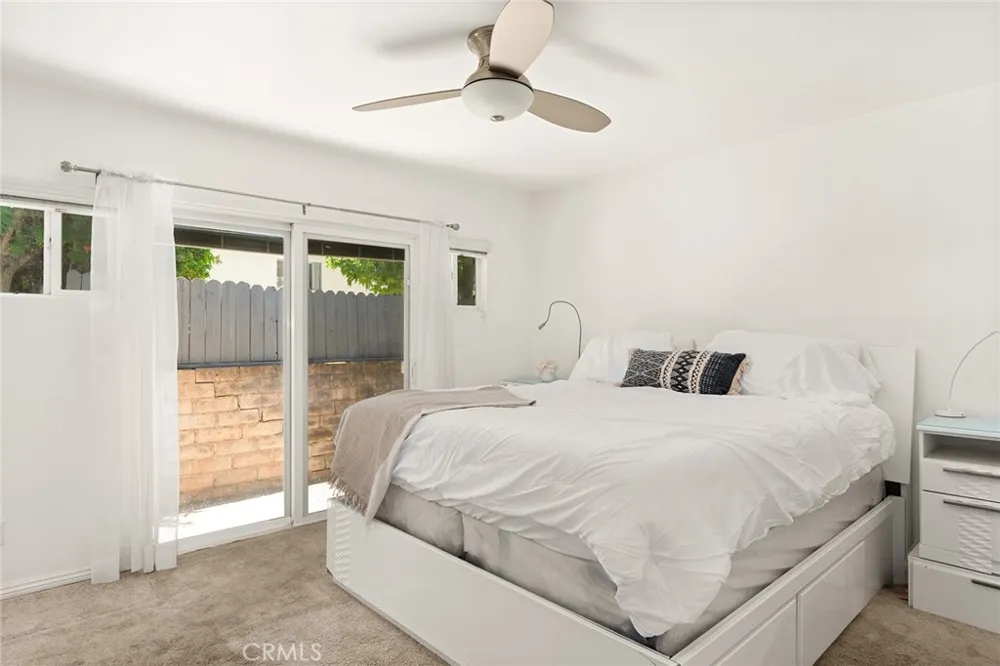 13042 Aetna Street Valley Glen, CA 91401