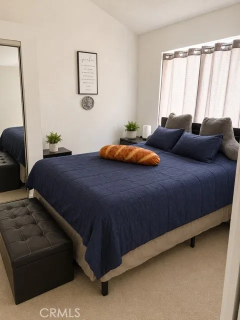 26908 Flo Canyon Country, CA 91351