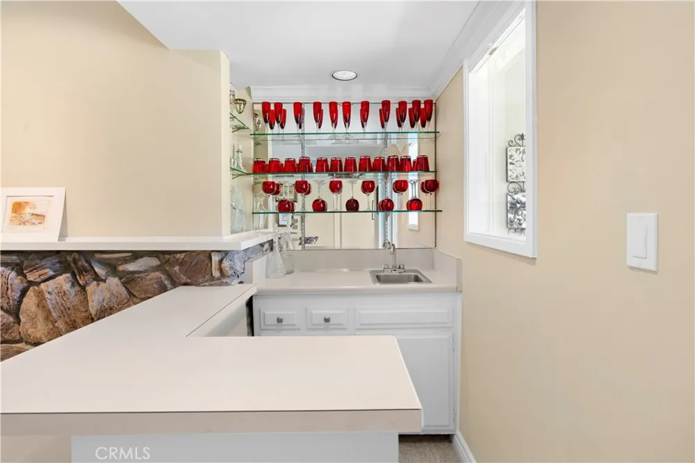 22509 Charlestown Calabasas, CA 91302
