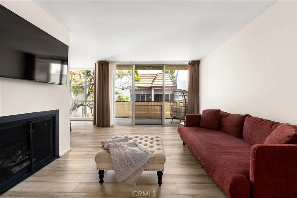 5875 Doverwood Drive #309 Culver City, CA 90230