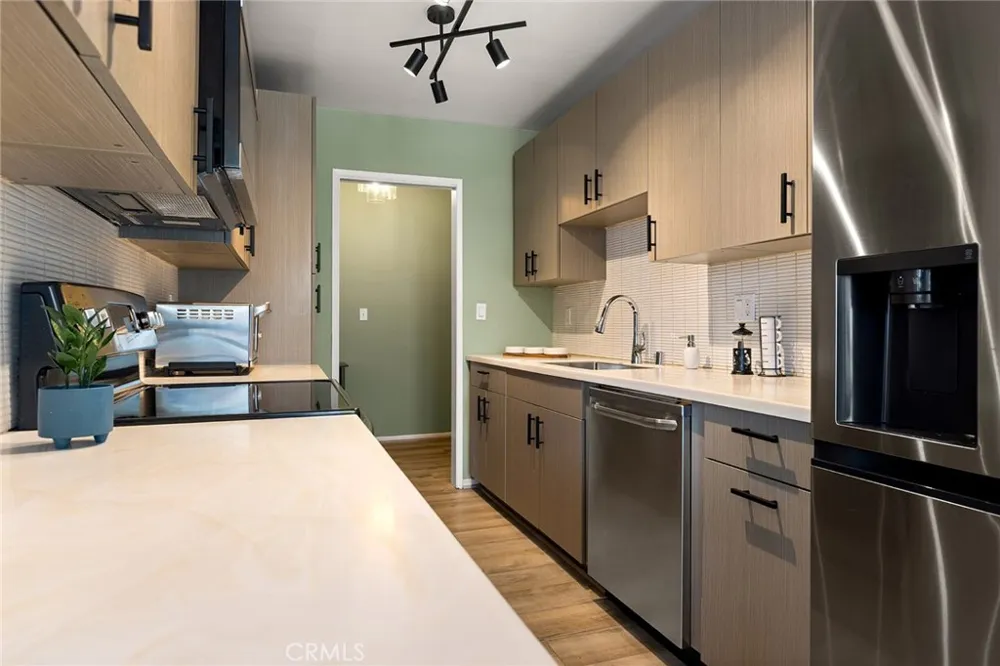 5875 Doverwood Drive #309 Culver City, CA 90230