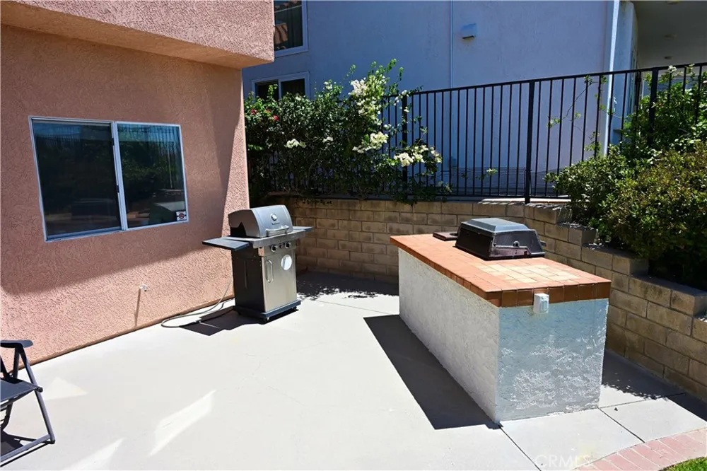 19850 Sierra Meadows Porter Ranch, CA 91326