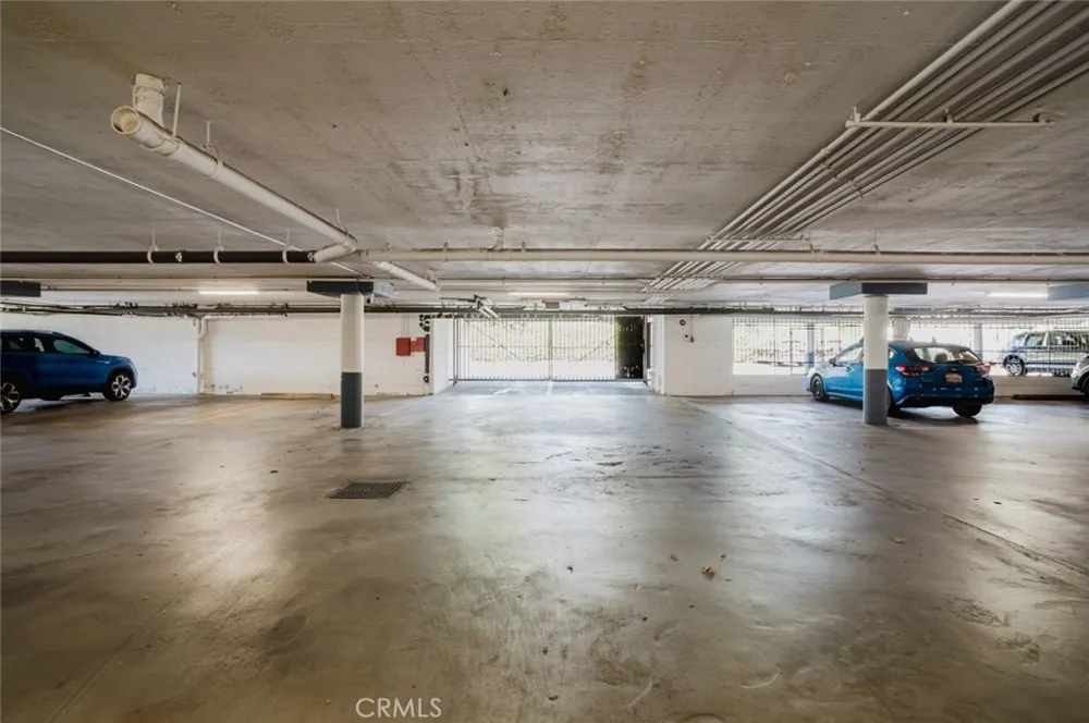 21529 Saticoy Street #217 Canoga Park, CA 91304