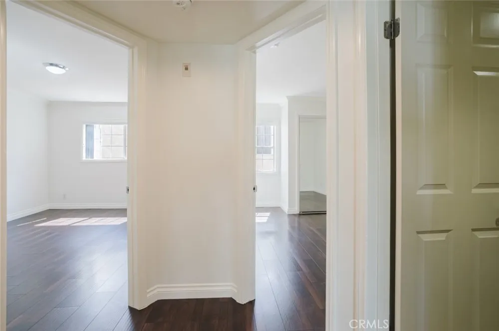 21529 Saticoy Street #217 Canoga Park, CA 91304