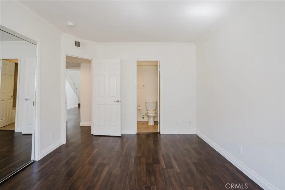 21529 Saticoy Street #217 Canoga Park, CA 91304