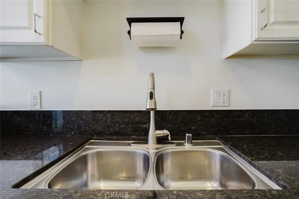 21529 Saticoy Street #217 Canoga Park, CA 91304