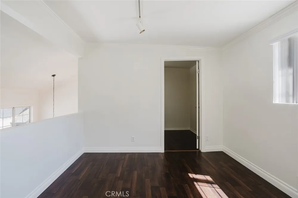 21529 Saticoy Street #217 Canoga Park, CA 91304