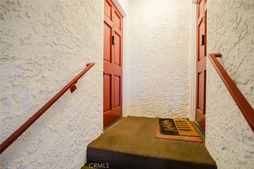 21529 Saticoy Street #217 Canoga Park, CA 91304