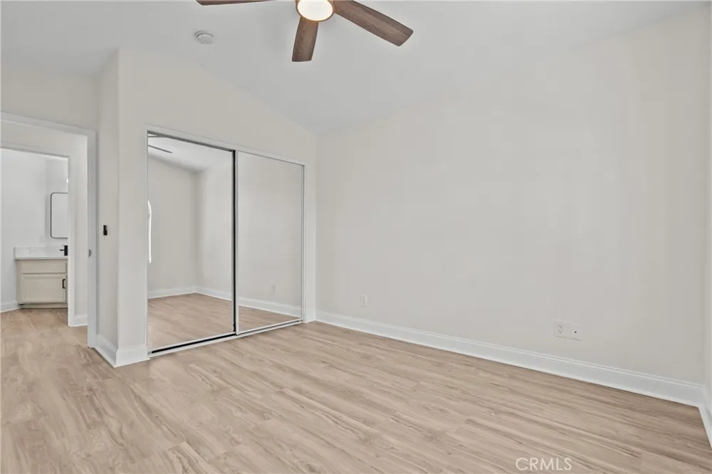 18800 Lull Reseda, CA 91335