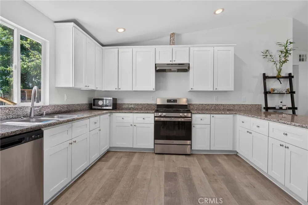 40196 177TH STREET E Palmdale, CA 93591