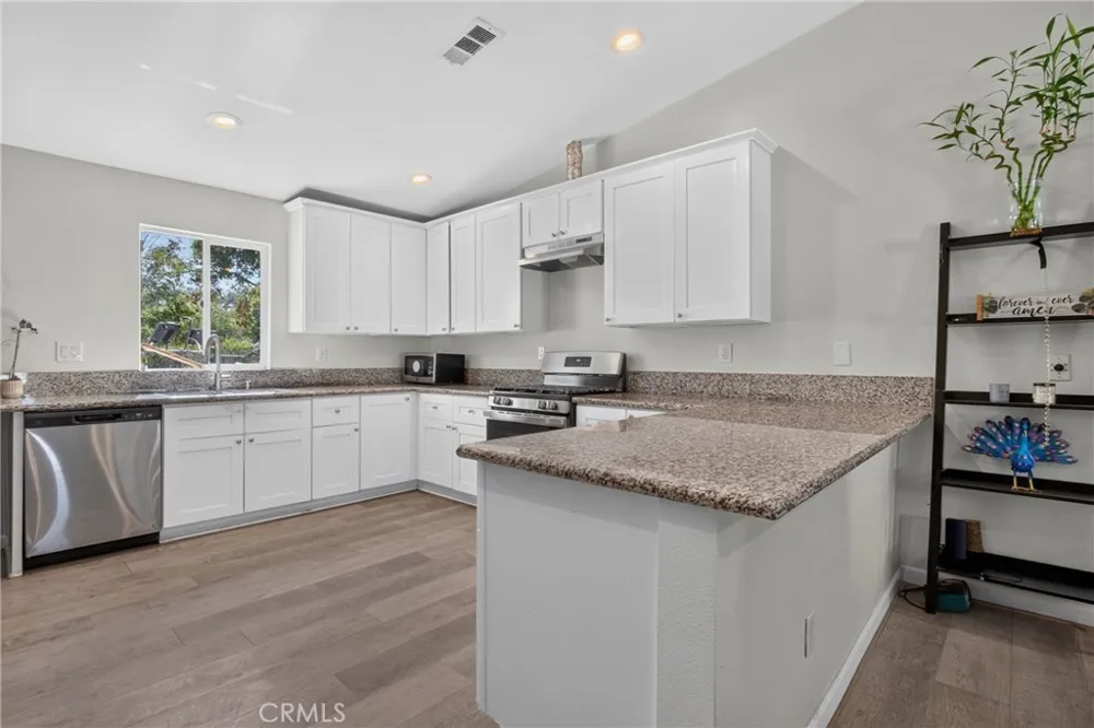 40196 177TH STREET E Palmdale, CA 93591