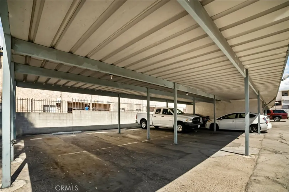 21801 Roscoe Boulevard #206 Canoga Park, CA 91304