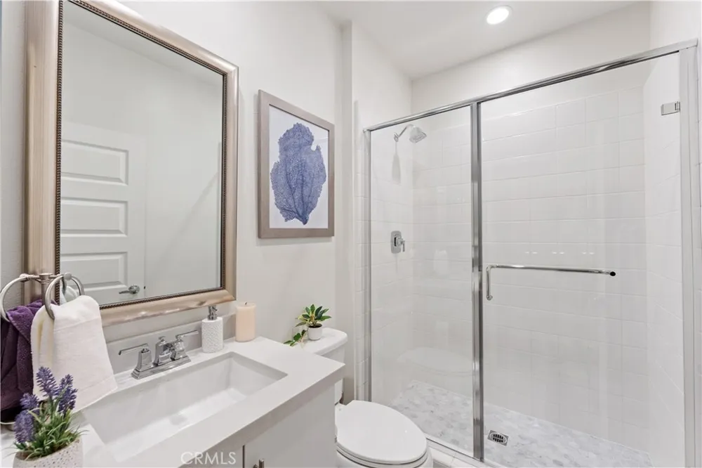 19547 Cardigan Northridge, CA 91324