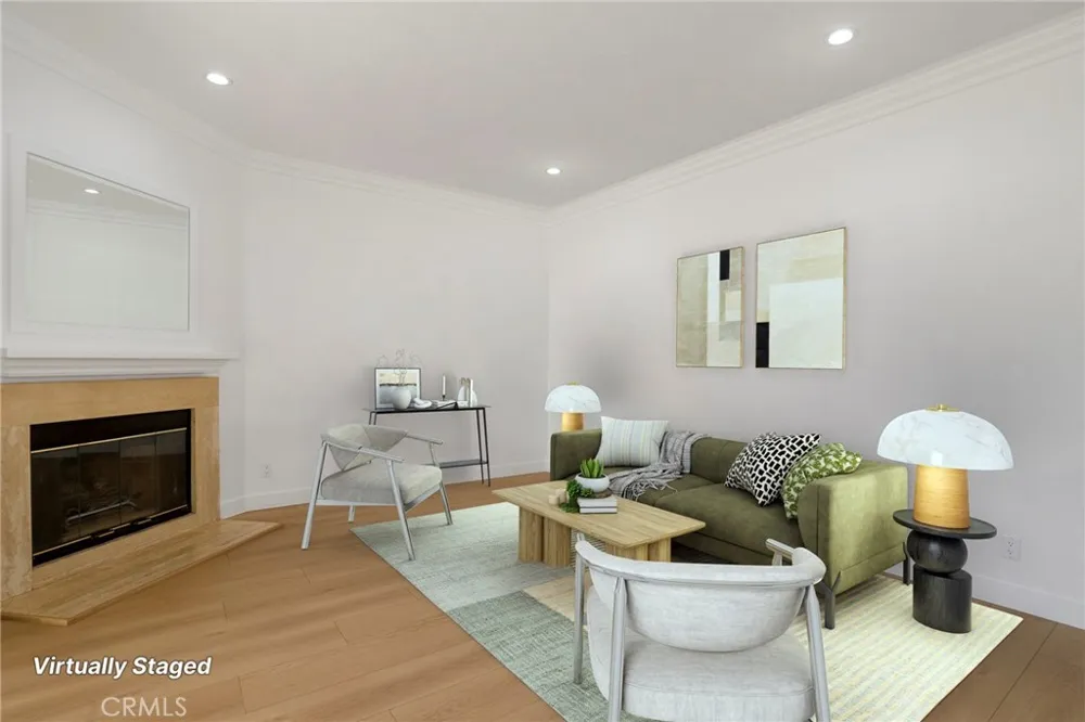 5799 Freebird Lane #102 Oak Park, CA 91377