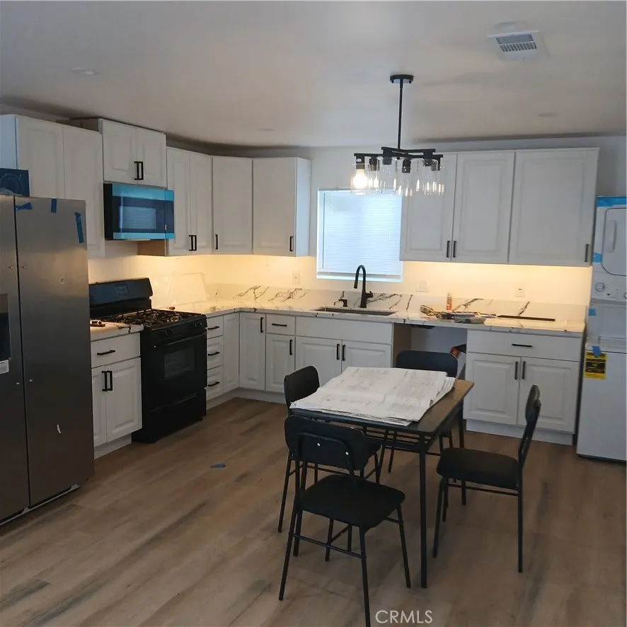 7937 Cleon Sun Valley, CA 91352