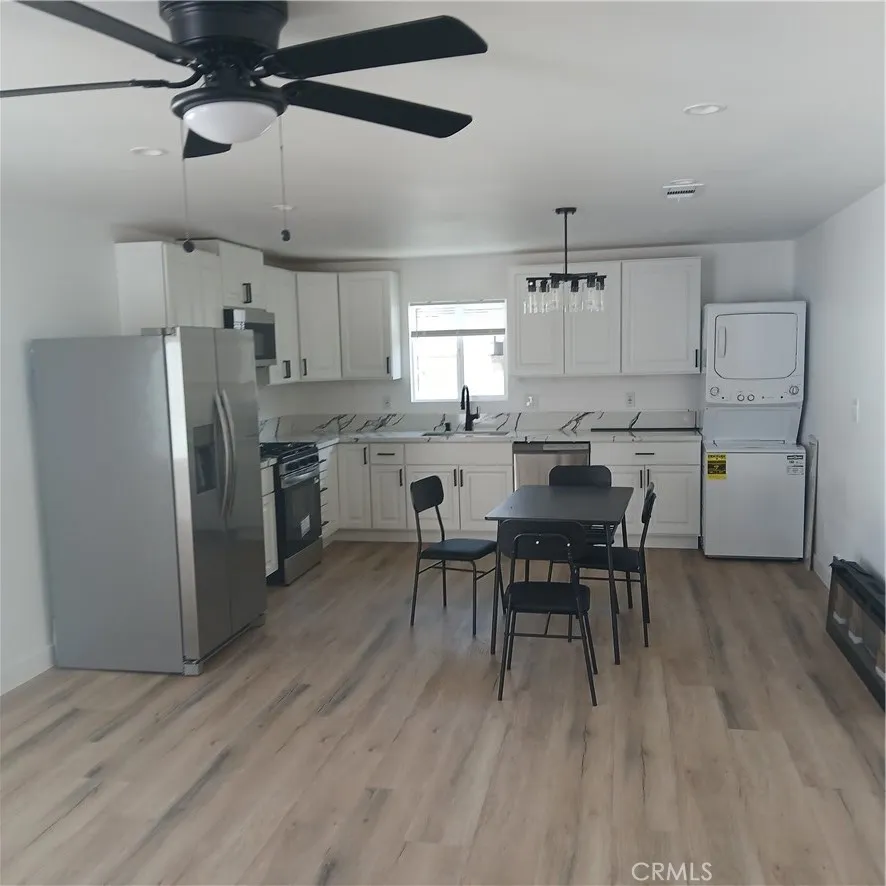 7937 Cleon Sun Valley, CA 91352