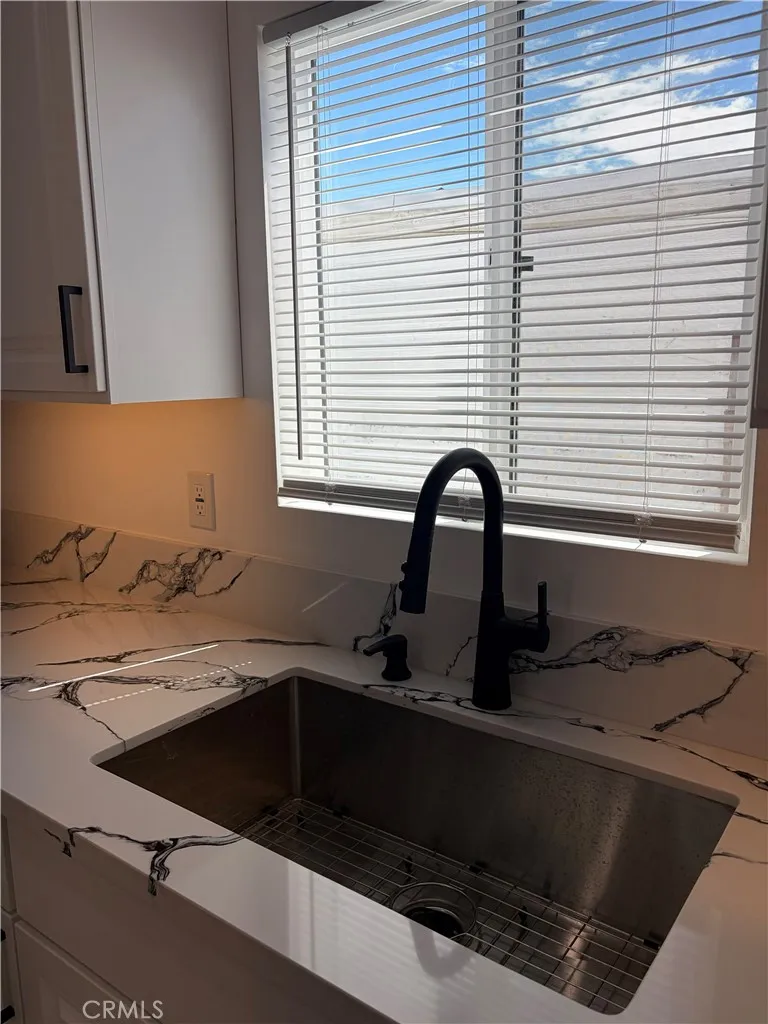 7937 Cleon Sun Valley, CA 91352