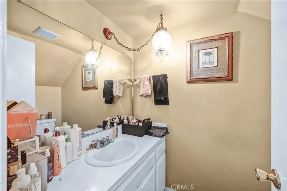 12424 Lemay Street North Hollywood, CA 91606