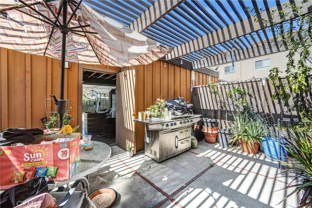 12424 Lemay Street North Hollywood, CA 91606