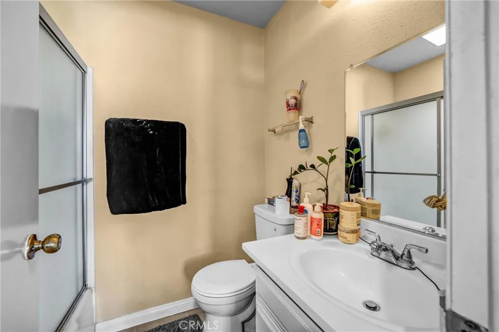 12424 Lemay Street North Hollywood, CA 91606