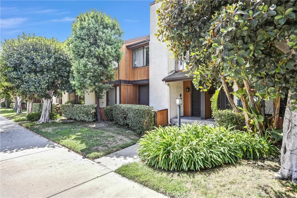12424 Lemay Street North Hollywood, CA 91606