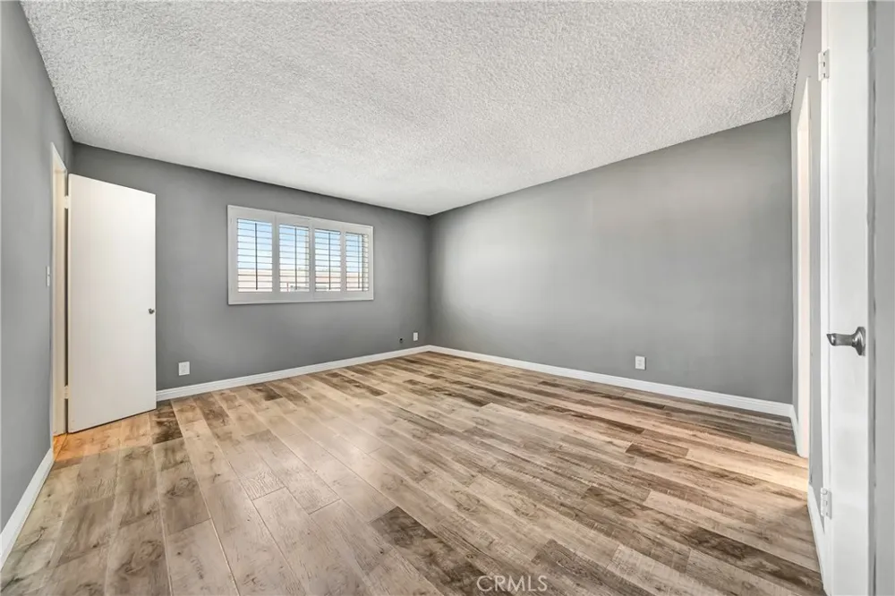 5349 Newcastle #56 Encino, CA 91316