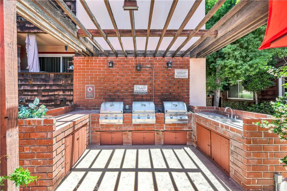 5349 Newcastle #56 Encino, CA 91316