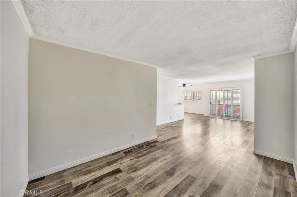 5349 Newcastle #56 Encino, CA 91316