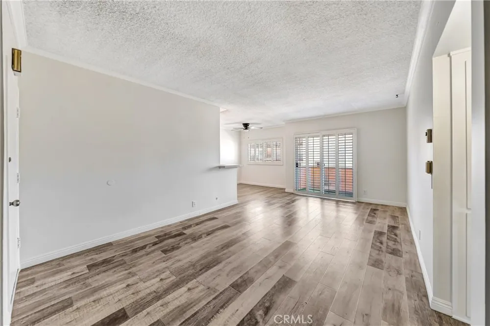 5349 Newcastle #56 Encino, CA 91316