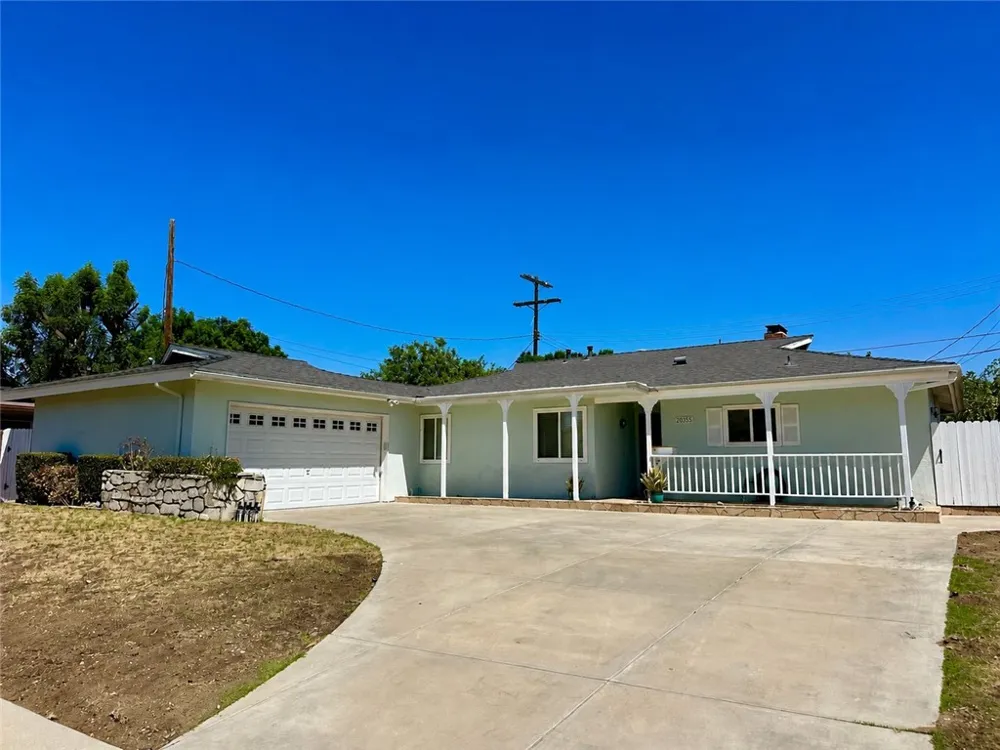 20355 Itasca Street Chatsworth, CA 91311