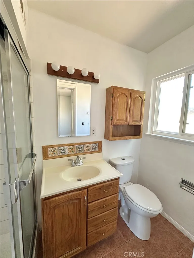 20355 Itasca Street Chatsworth, CA 91311
