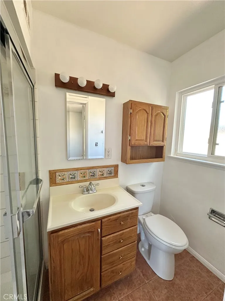 20355 Itasca Street Chatsworth, CA 91311