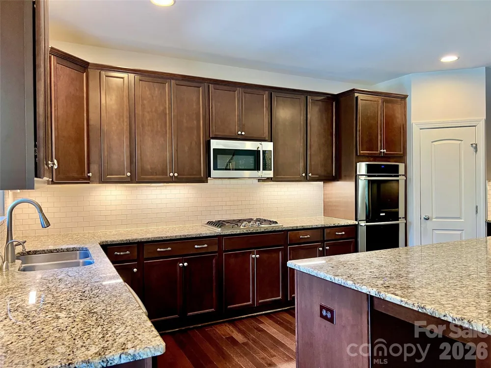 4809 Antioch Church Road Matthews, NC 28104