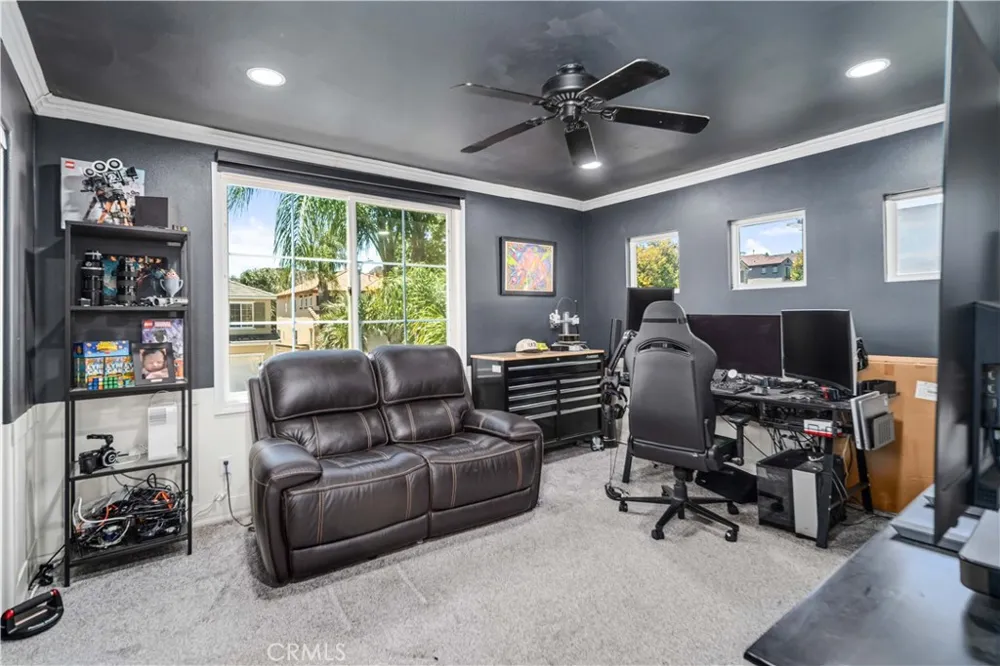 32208 Big Oak Castaic, CA 91384
