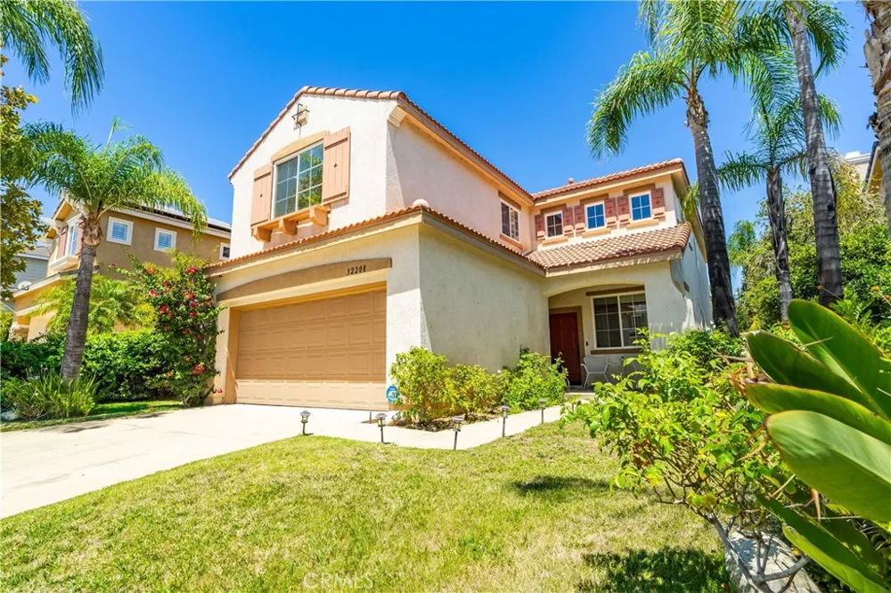 32208 Big Oak Castaic, CA 91384