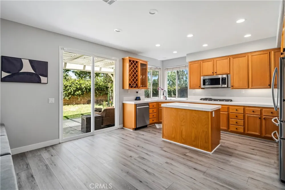 32208 Big Oak Castaic, CA 91384