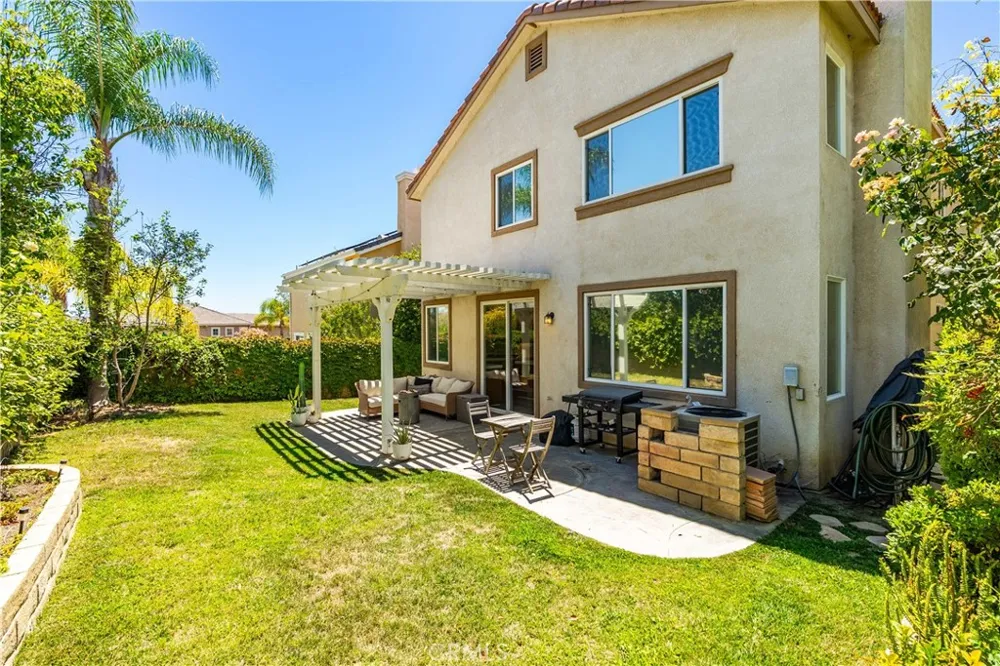 32208 Big Oak Castaic, CA 91384