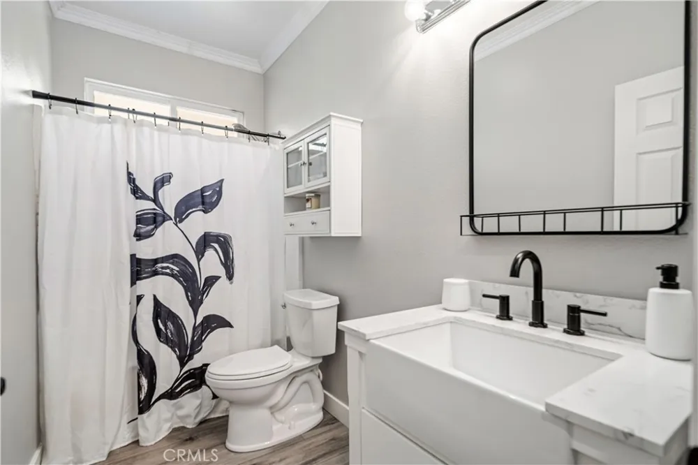 32208 Big Oak Castaic, CA 91384