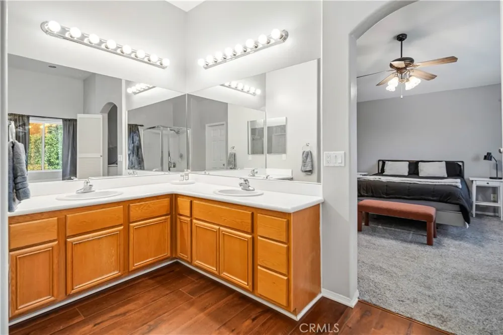 32208 Big Oak Castaic, CA 91384