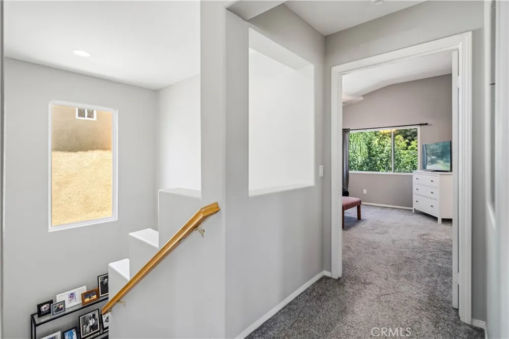 32208 Big Oak Castaic, CA 91384