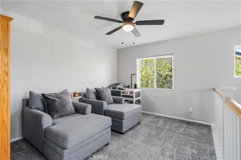 32208 Big Oak Castaic, CA 91384
