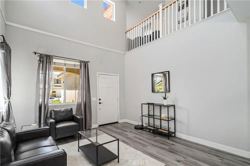 32208 Big Oak Castaic, CA 91384