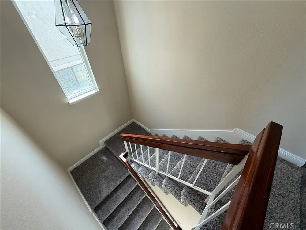 19608 Shadow Glen Circle Northridge, CA 91326