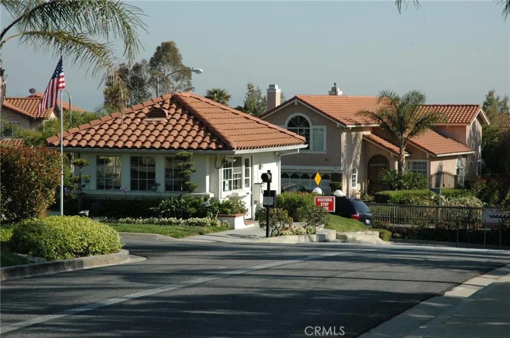 19608 Shadow Glen Circle Northridge, CA 91326