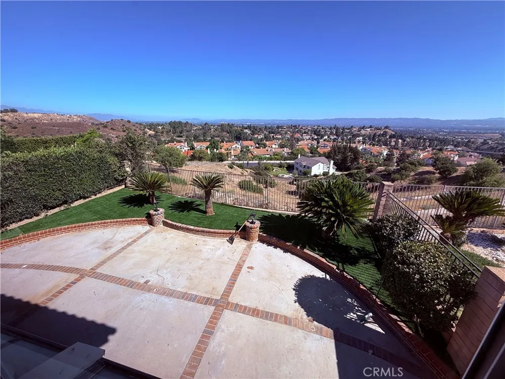 19608 Shadow Glen Circle Northridge, CA 91326