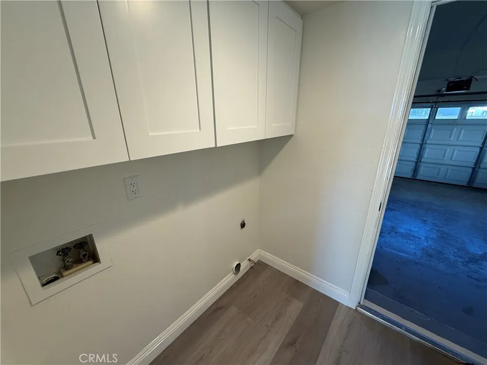 19608 Shadow Glen Circle Northridge, CA 91326
